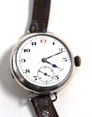 Lot 625 - An early 20th century gent's wristwatch, case stamped '0.935', 34mm wide