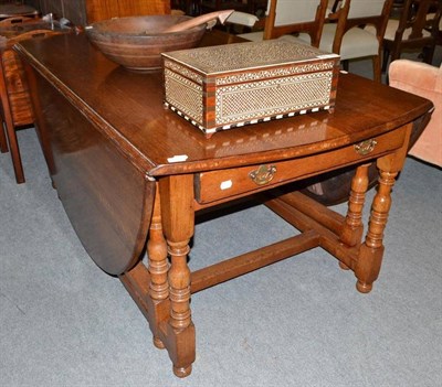 Lot 738 - Titchmarsh & Goodwin oak dining table of large proportions