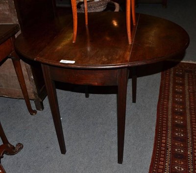 Lot 802 - Georgian Pembroke table