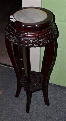 Lot 848 - Chinese marble stand