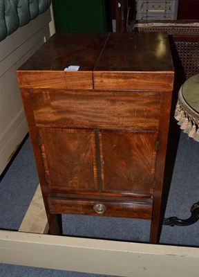 Lot 1245 - A George III mahogany enclosed washstand