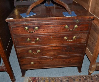 Lot 1252 - Chest of drawers