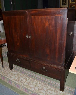 Lot 1306 - George III mahogany dwarf linen press