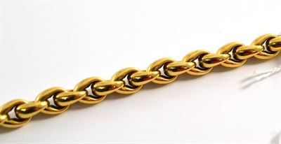 Lot 1 - An elongated belcher link bracelet, length 20cm