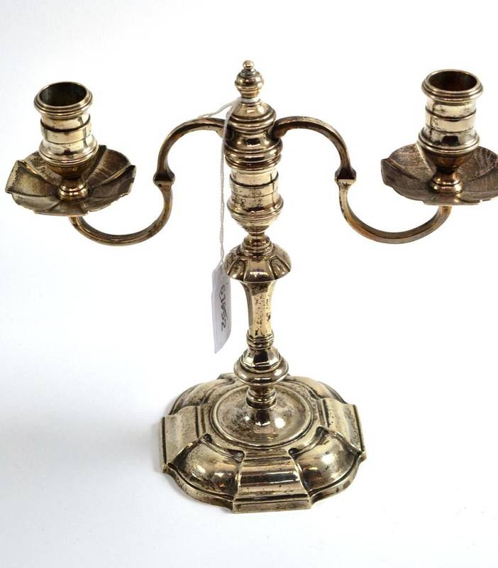 Lot 98 - An Elizabeth II silver twin branch candelabra, London 1961, 18ozs, 21cm