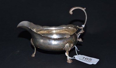 Lot 165 - A George III silver small sauce boat, London 1769, 12cm long