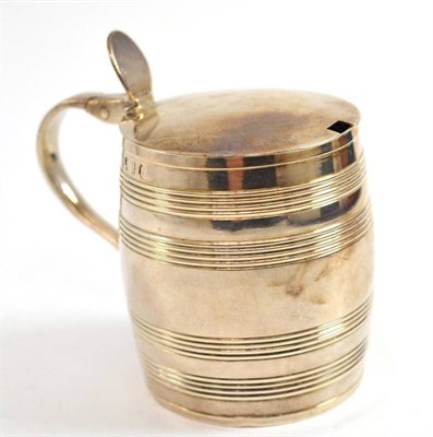 Lot 359 - A George III silver barrel shaped mustard pot, London 1795, 7.5cm high