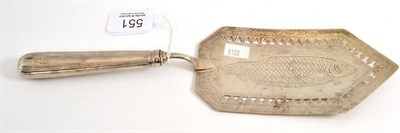 Lot 551 - # Regency fish slice, probably William Abdy, London 1810, pierced and engraved blade, filled handle