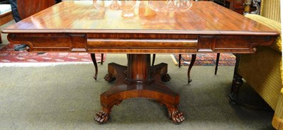 Lot 783 - A William IV mahogany centre table