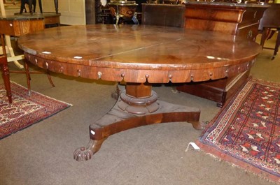 Lot 858 - A William IV large rosewood pedestal breakfast table, 152cm diameter