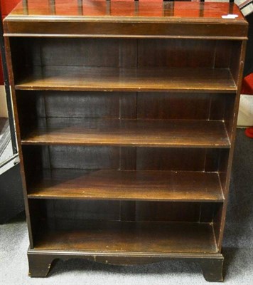 Lot 1492 - Mahogany bookcase with four fixed shelves