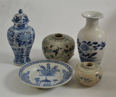 Lot 125 - Vung Tao blue and white vase, three small shipwreck cargo vases and a shipwreck cargo blue and...