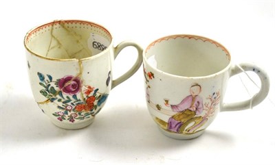 Lot 242 - A Lowestoft porcelain coffee cup and a Worcester cup