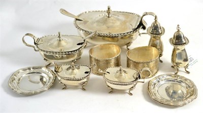 Lot 320 - ^ Pair of Italian white metal salts, stamped '800' with spoons, matching mustard dish, matching...