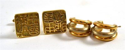 Lot 446 - A pair of three colour hoop earrings, post fittings for pierced ears, and a pair of cufflinks, with