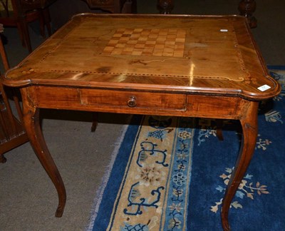 Lot 737 - ^ Italian walnut chest top side table