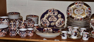 Lot 569 - A Bloor Derby Imari pattern nineteen piece dessert service; Derby Crown Porcelain Co. Imari pattern