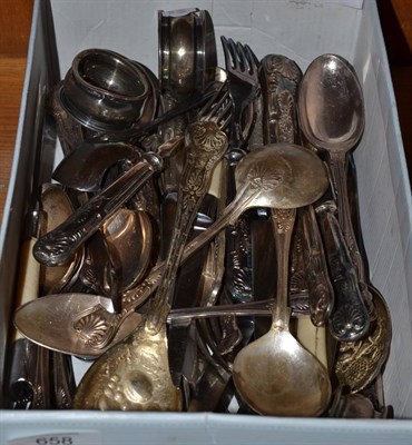 Lot 658 - Three silver napkin rings and assorted silver plated flatware