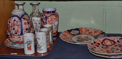 Lot 385 - Pair of Japanese Imari scalloped dishes, 30cm diameter; Imari charger, 30cm diameter; and a...