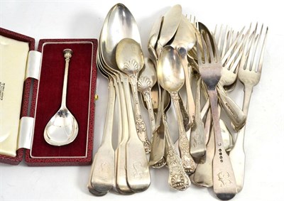 Lot 544 - * Seven William IV silver Queens pattern teaspoons, London 1836, a seal top spoon, Garrard &...