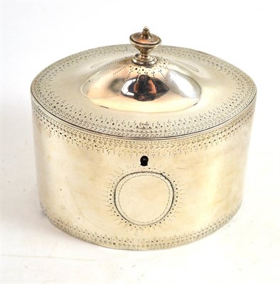 Lot 592 - George III silver tea caddy