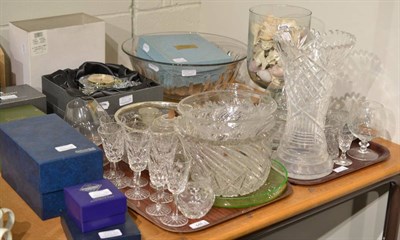 Lot 646 - * Quantity of good quality crystal and glassware including vases, bowls and drinking glasses