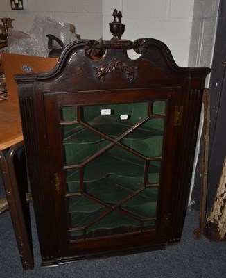 Lot 1557 - Glazed corner cupboard