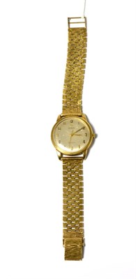 Lot 237 - A 9ct gold automatic centre seconds wristwatch, signed Omega, Geneve, 1967, (calibre 552) lever...