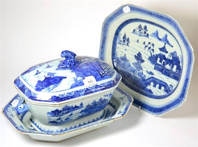 Lot 442 - Two 19th century blue and white Chinese export meat plates, and a Chinese export tureen and cover