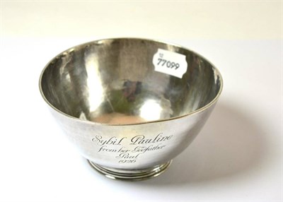 Lot 483 - A silver bowl engraved Sybil Pauline from her Godfather Paul, dated 1926, 13cm diameter