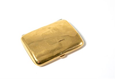 Lot 552 - An Edwardian 9ct gold cigarette case