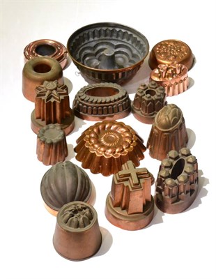 Lot 722 - A group of sixteen 19th century copper jelly moulds