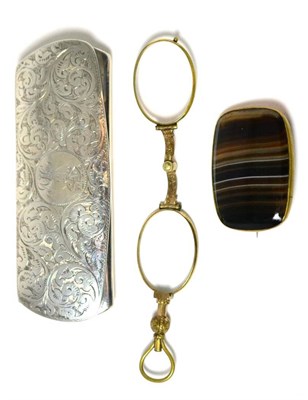 Lot 19 - A silver spectacle case, a pince nez and an agate brooch