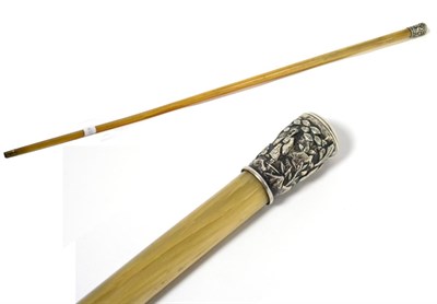 Lot 140 - A 19th century Chinese horn walking stick, 85.3cm long overall