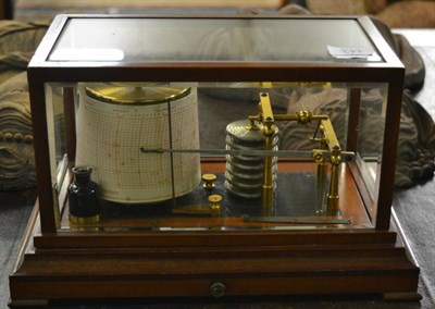 Lot 443 - An Early 20th Centruy mahogany and glazed barograph