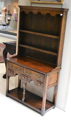 Lot 1424 - A reproduction oak small dresser, 92cm wide