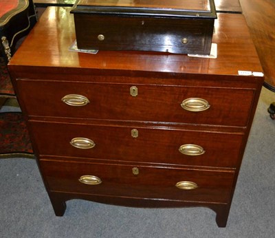 Lot 1713 - #A George III mahogany three drawer straight fronted chest of drawers