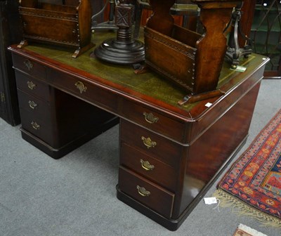 Lot 1733 - A Victorian partners' desk