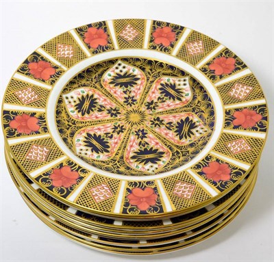 Lot 92 - A set of ten Royal Crown Derby Imari dinner plates, pattern no.1128, 27cm diameter